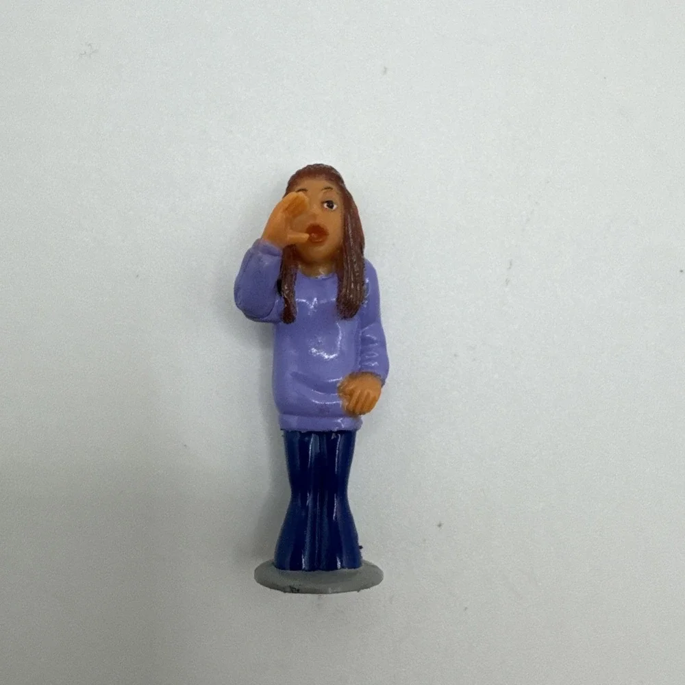 Lil Homies WHISPER GIRL Series 5 Mini Vinyl Figure 1.75